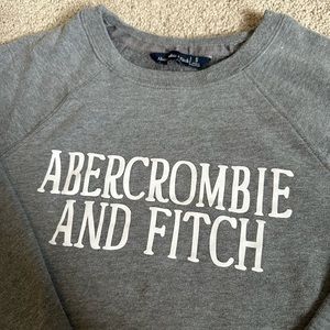 Abercrombie & Fitch sweater
